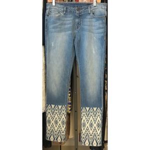 Free People Artisan De Luxe Embroidered Jean